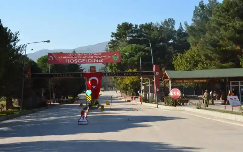 Amasya 15. Piyade Eğitim Tugay Komutanlığı Girişi