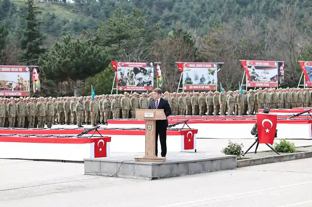 Amasya 15. Piyade Eğitim Tugay Komutanlığı Tören alanı
